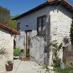 Les Chambres De La Grange 3* Cherval