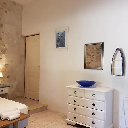 Le Des De La Grange 4*