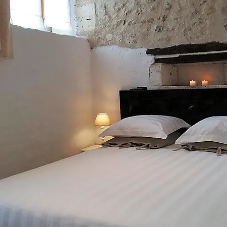 Les De La Grange 3*