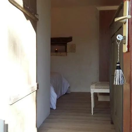 Le Des De La Grange Guest house Cherval