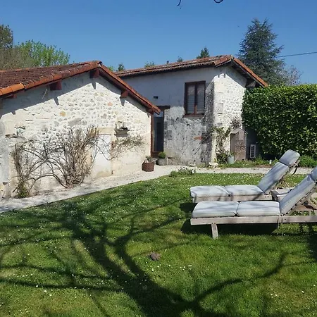 Le Des De La Grange Guest house Cherval