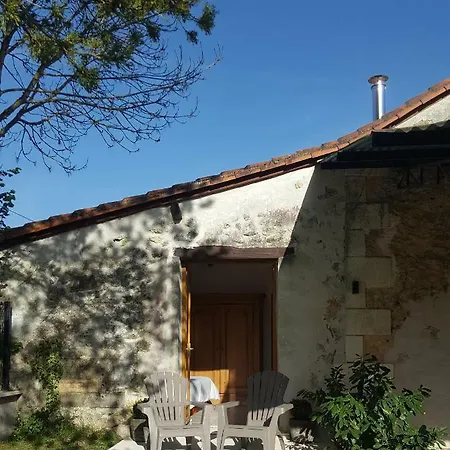 Le Des De La Grange 4*