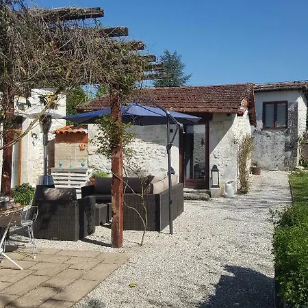 Le Des De La Grange 4*