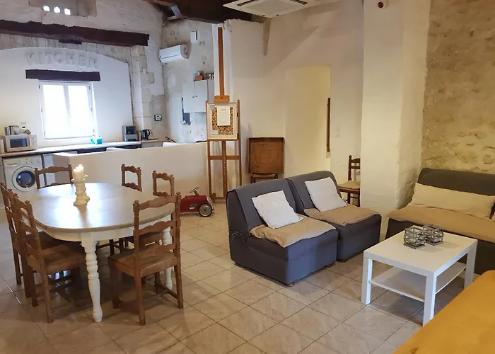 Les Chambres De La Grange 3*